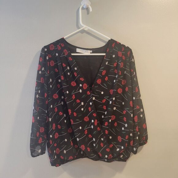 Astr The Label Black and Red Floral Blouse Top Long Sleeves Size Medium - Picture 1 of 6